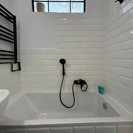 Stylowe Mieszkanie W Kolobrzegu * 코워브제크