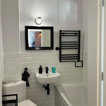 Stylowe Mieszkanie W Kolobrzegu